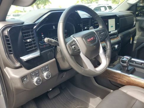 Certified 2025 GMC Sierra 1500 Elevation w/ Elevation Premium Package AWD/4WD image 17