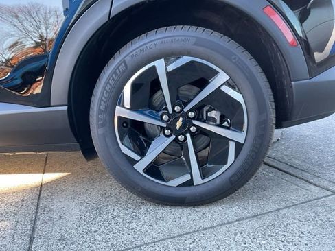 New 2026 Chevrolet Equinox EV LT image 26