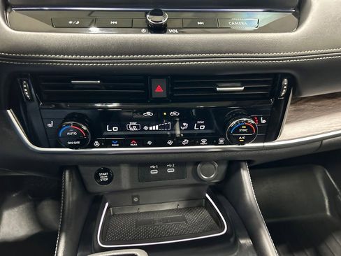 Used 2024 Nissan Rogue Platinum w/ Platinum Premium Package AWD/4WD image 23