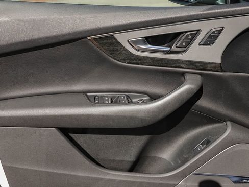 Used 2018 Audi Q7 2.0T Premium Plus w/ Premium Plus Package image 23