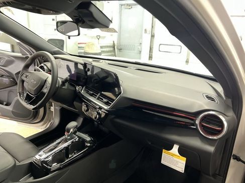 New 2026 Chevrolet Trax RS w/ Sunroof Package image 29