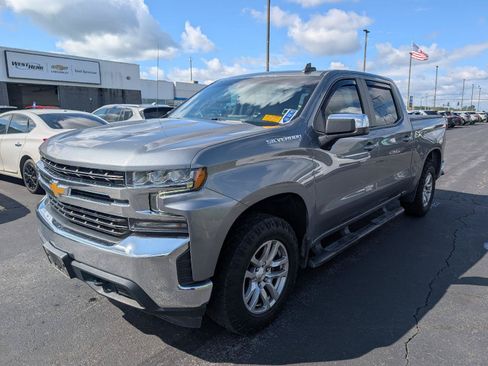 Used 2021 Chevrolet Silverado 1500 LT AWD/4WD image 4