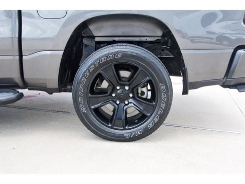 Used 2023 RAM 1500 Big Horn AWD/4WD image 30