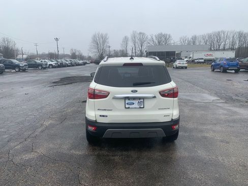 Used 2021 Ford EcoSport Titanium image 5