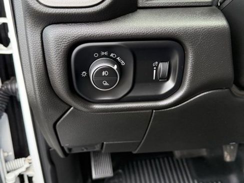 Used 2022 RAM 3500 Tradesman w/ Chrome Appearance Group image 14