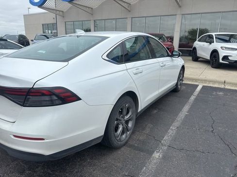 Used 2023 Honda Accord EX image 3
