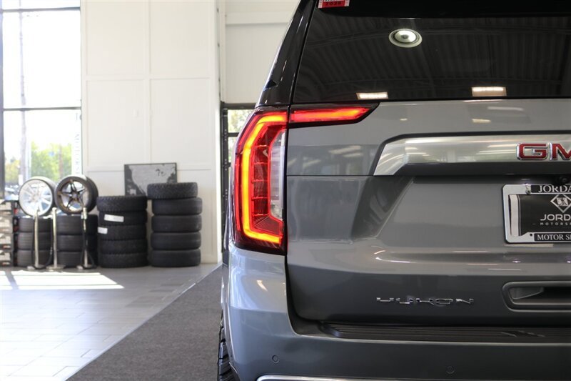 Used 2022 GMC Yukon Denali AWD/4WD image 34