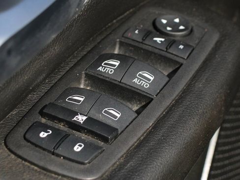 Used 2023 RAM 1500 Big Horn image 15