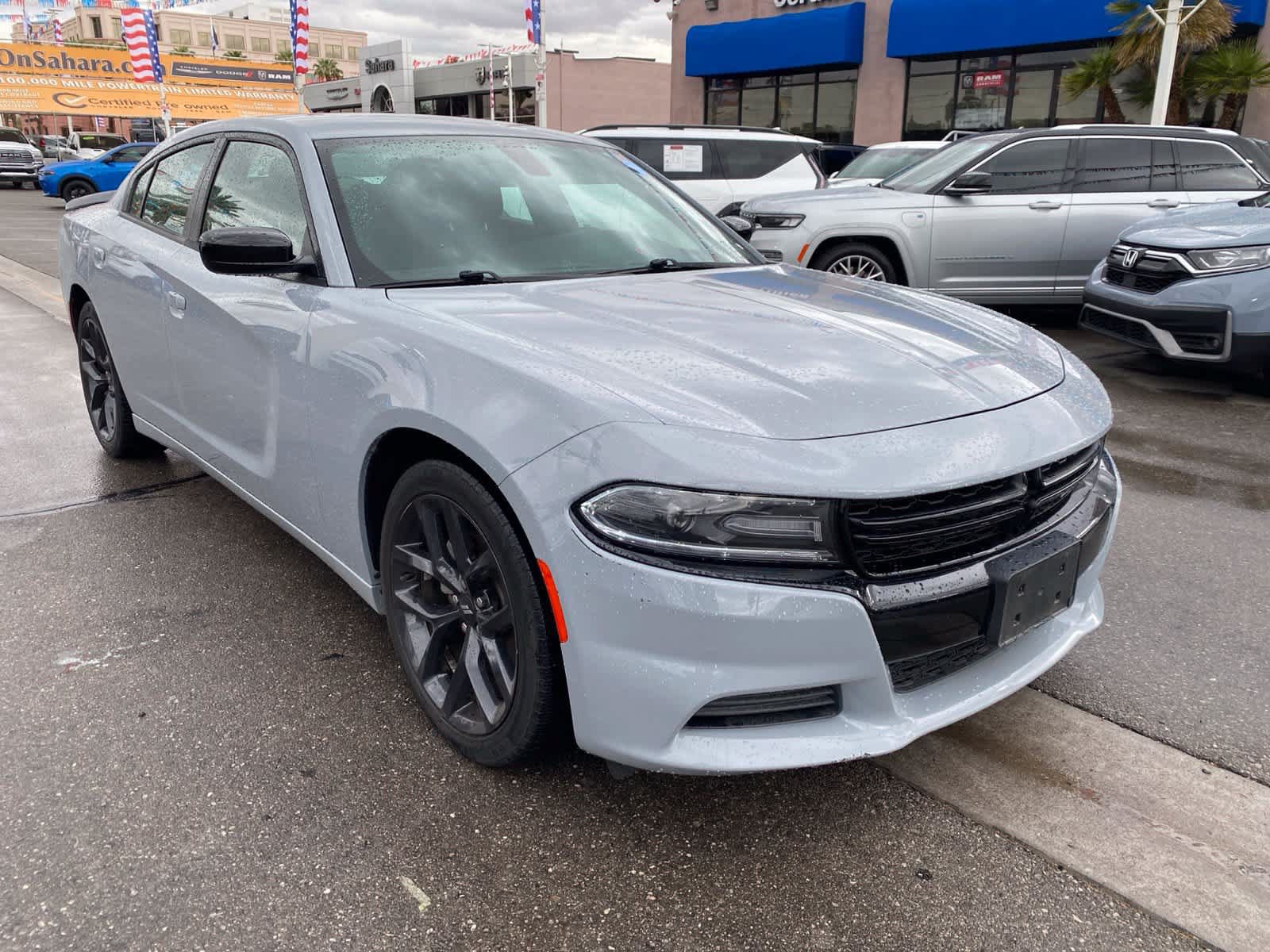 Used 2021 Dodge Charger SXT w/ Blacktop Package RWD image 3