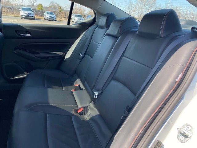 Used 2023 Nissan Altima 2.5 SR AWD/4WD image 19