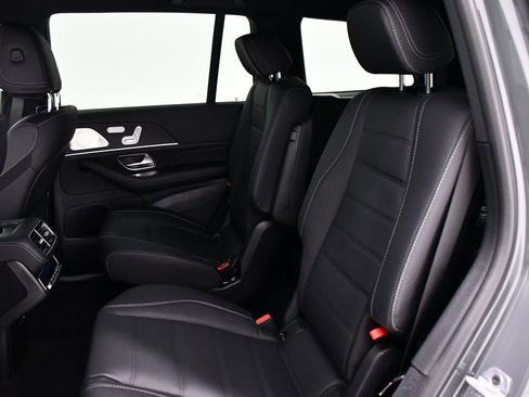 New 2026 Mercedes-Benz GLS 450 4MATIC image 18