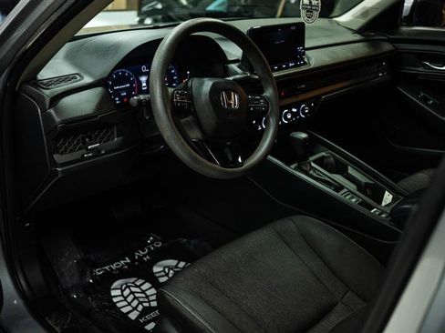 Used 2023 Honda Accord EX image 8