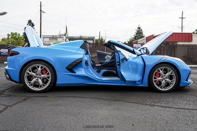 Used 2021 Chevrolet Corvette Stingray Premium Conv w/ Z51 Performance Package RWD image 26