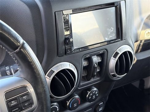 Used 2012 Jeep Wrangler Unlimited Sport image 8