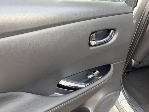 Certified 2023 Nissan Leaf SV Plus image 25