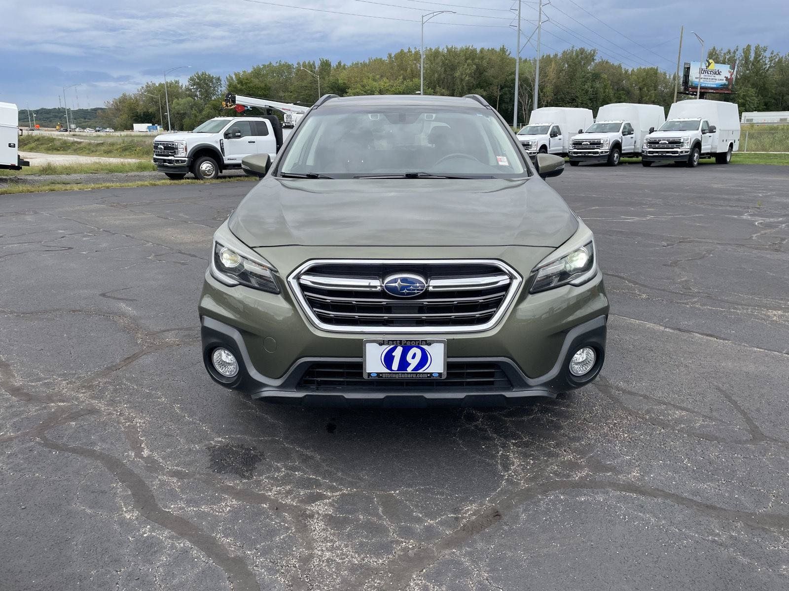 Used 2019 Subaru Outback 2.5i Touring w/ Popular Package #3A AWD/4WD image 8