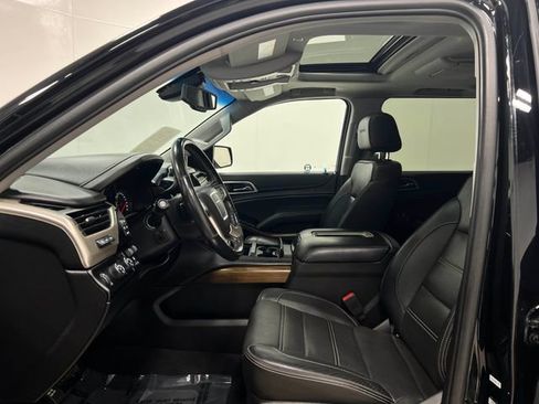Used 2019 GMC Yukon XL Denali image 13