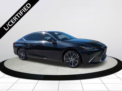 Certified 2022 Lexus ES 350 w/ Premium Package