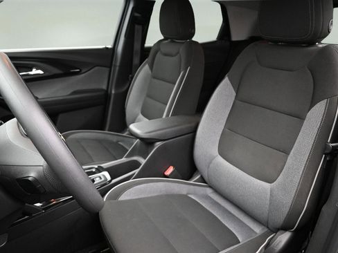 Used 2023 Chevrolet TrailBlazer LT w/ Convenience Package image 10