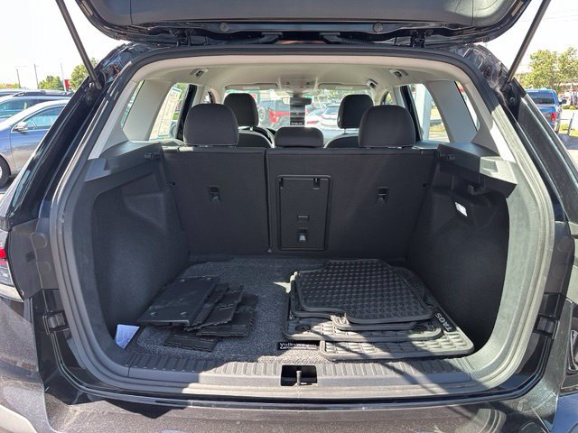 Certified 2025 Volkswagen Taos S AWD/4WD image 19