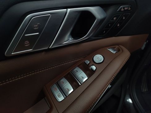 Used 2020 BMW X7 xDrive40i w/ Premium Package image 12