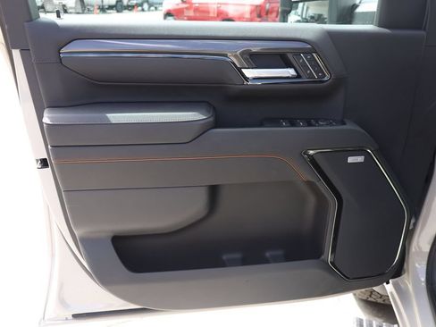 New 2026 GMC Sierra 3500 AT4 w/ AT4 Premium Plus Package AWD/4WD image 10