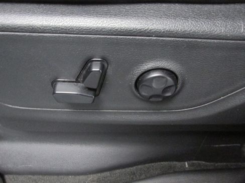 Used 2020 RAM 1500 Big Horn image 28