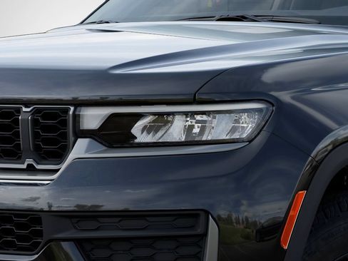 New 2026 Jeep Grand Cherokee L 4WD image 10