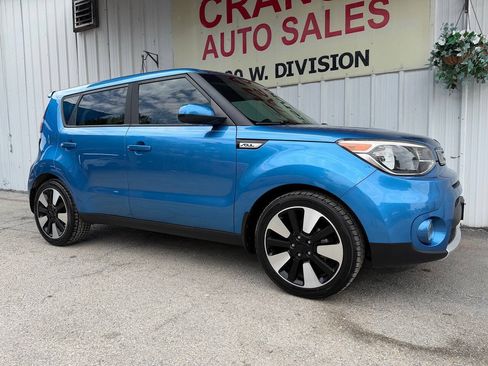 Used 2017 Kia Soul + w/ Designer's Package FWD image 3