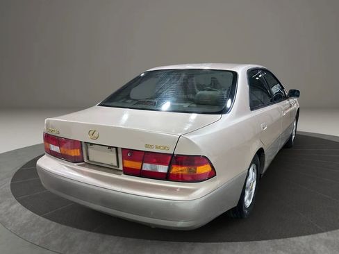 Used 1997 Lexus ES 330 image 3