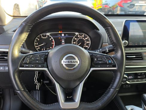 Used 2019 Nissan Altima 2.5 SL FWD image 13