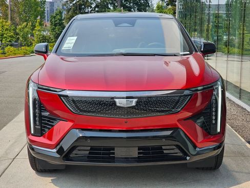 New 2026 Cadillac Optiq Sport 1 AWD/4WD image 8