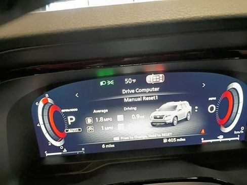 New 2026 Nissan Pathfinder Platinum image 11