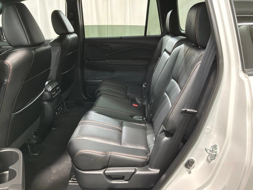 Certified 2025 Honda Passport TrailSport image 23