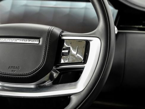 Used 2023 Land Rover Range Rover Autobiography image 21