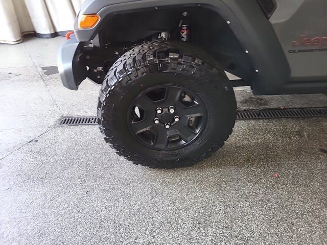 Used 2022 Jeep Gladiator Mojave w/ Trailer Tow Package AWD/4WD image 4
