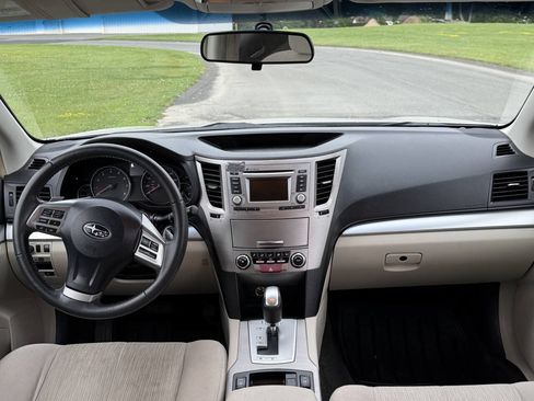 Used 2014 Subaru Outback 2.5i Premium AWD/4WD image 17