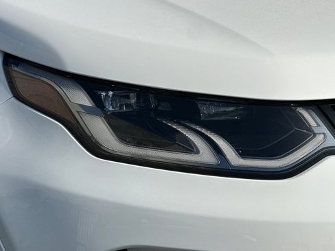 Used 2024 Land Rover Discovery Sport S image 12
