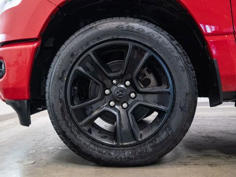 Used 2021 RAM 1500 Big Horn AWD/4WD image 11