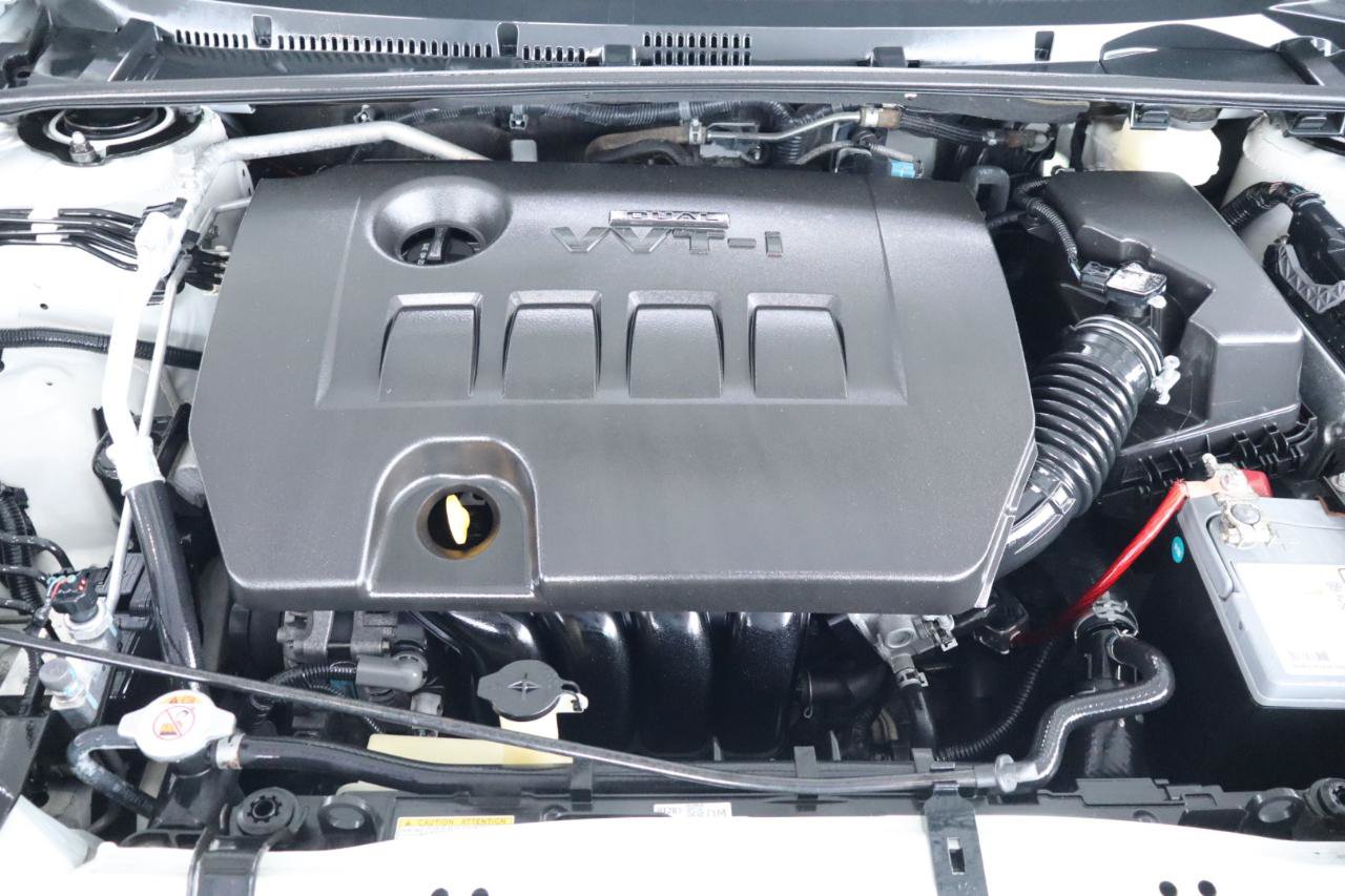Used 2018 Toyota Corolla SE FWD image 38