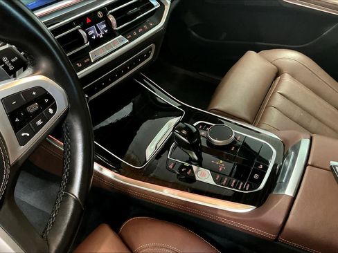 Used 2019 BMW X5 xDrive40i w/ Convenience Package image 19