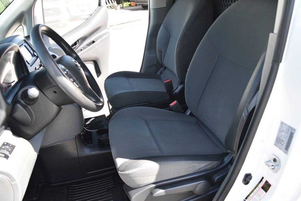 Used 2018 Nissan NV200 SV w/ Navigation Package FWD image 8