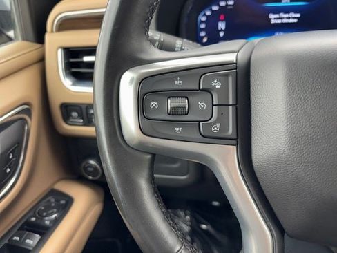 Used 2024 Chevrolet Suburban Premier RWD image 22
