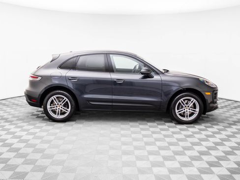 Certified 2023 Porsche Macan image 7