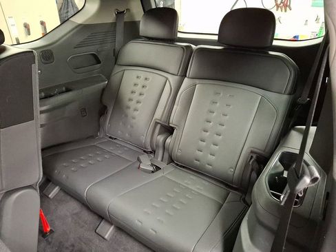 Used 2024 Kia EV9 Wind image 7