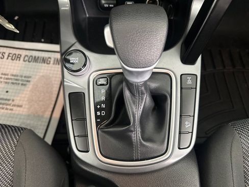 Used 2023 Kia Seltos LX image 19