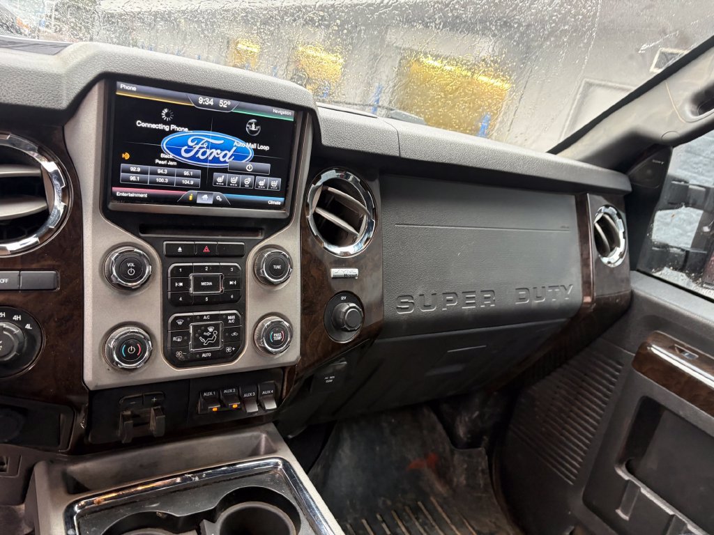 Used 2014 Ford F350 Platinum w/ Platinum Package AWD/4WD image 21