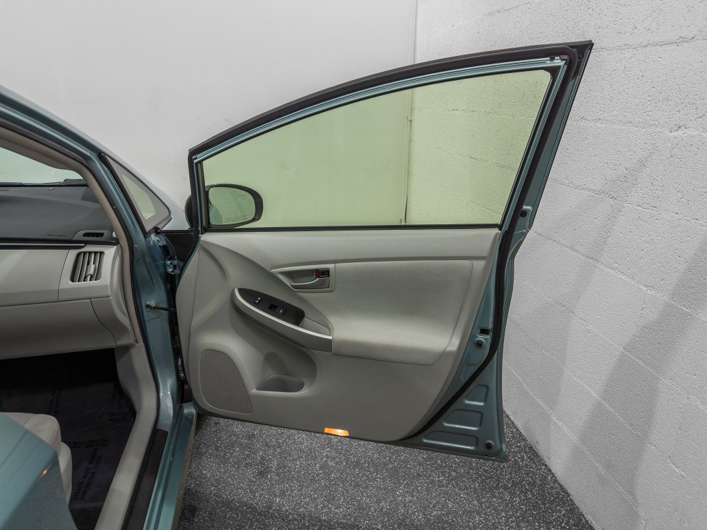 Used 2015 Toyota Prius Two FWD image 19