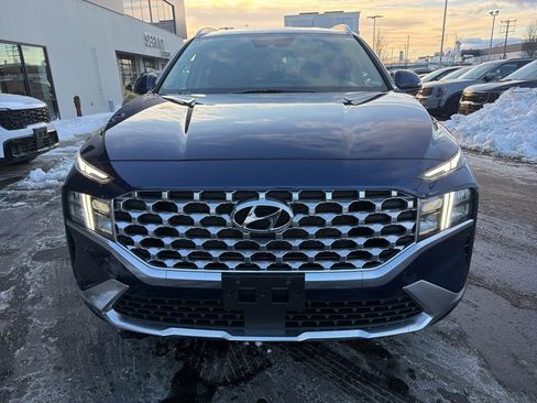 Used 2022 Hyundai Santa Fe SEL w/ Convenience Package image 3