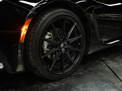 Used 2022 Toyota GR86 Premium image 3